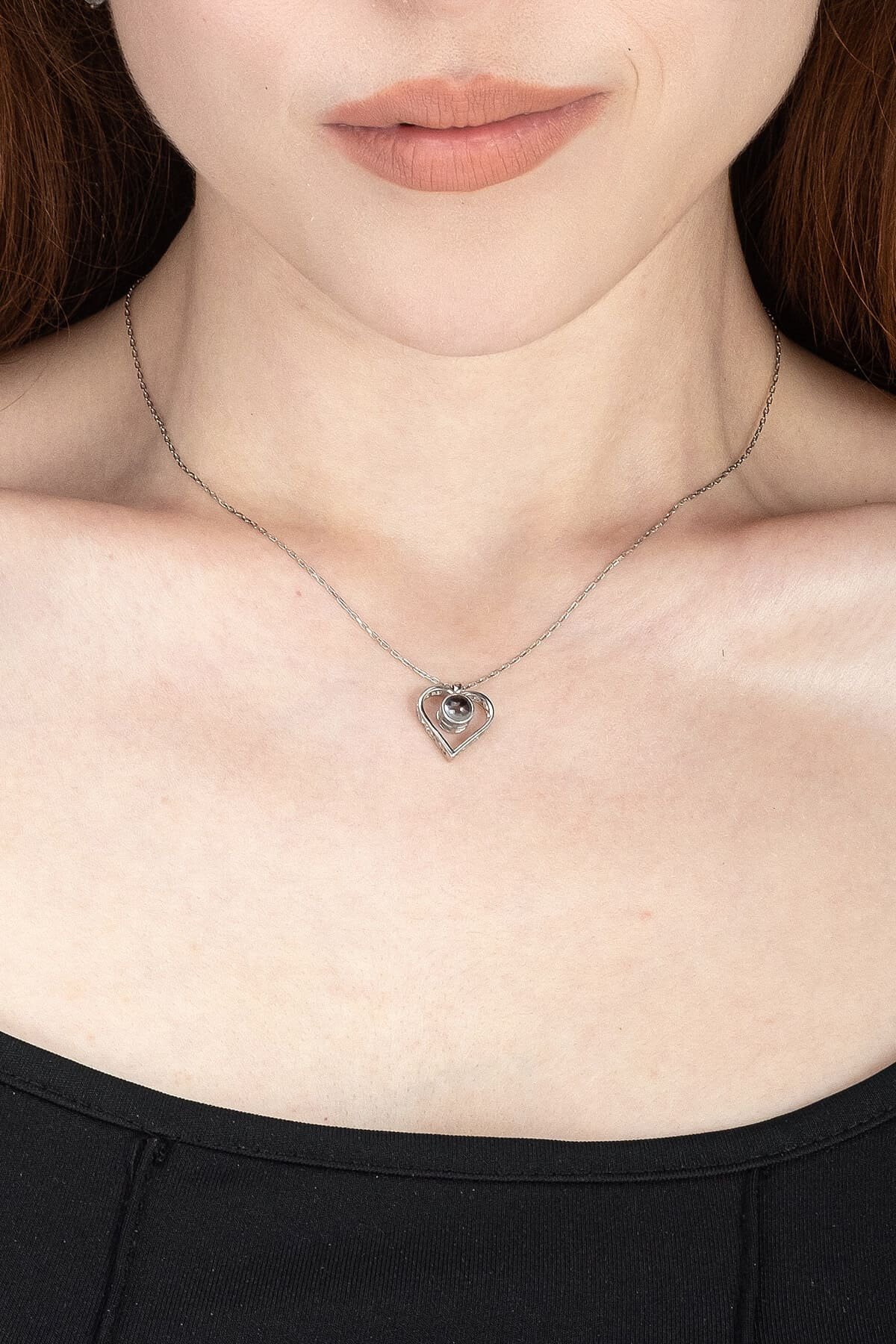 Jewelmim 100 Dilde Seni Seviyorum Kalp Beyaz Altın Kaplama Gümüş Kolye Görünüm Detay Çekimi, doğum günü gümüş kolye hediyesi, özel tasarım gümüş kolyeler