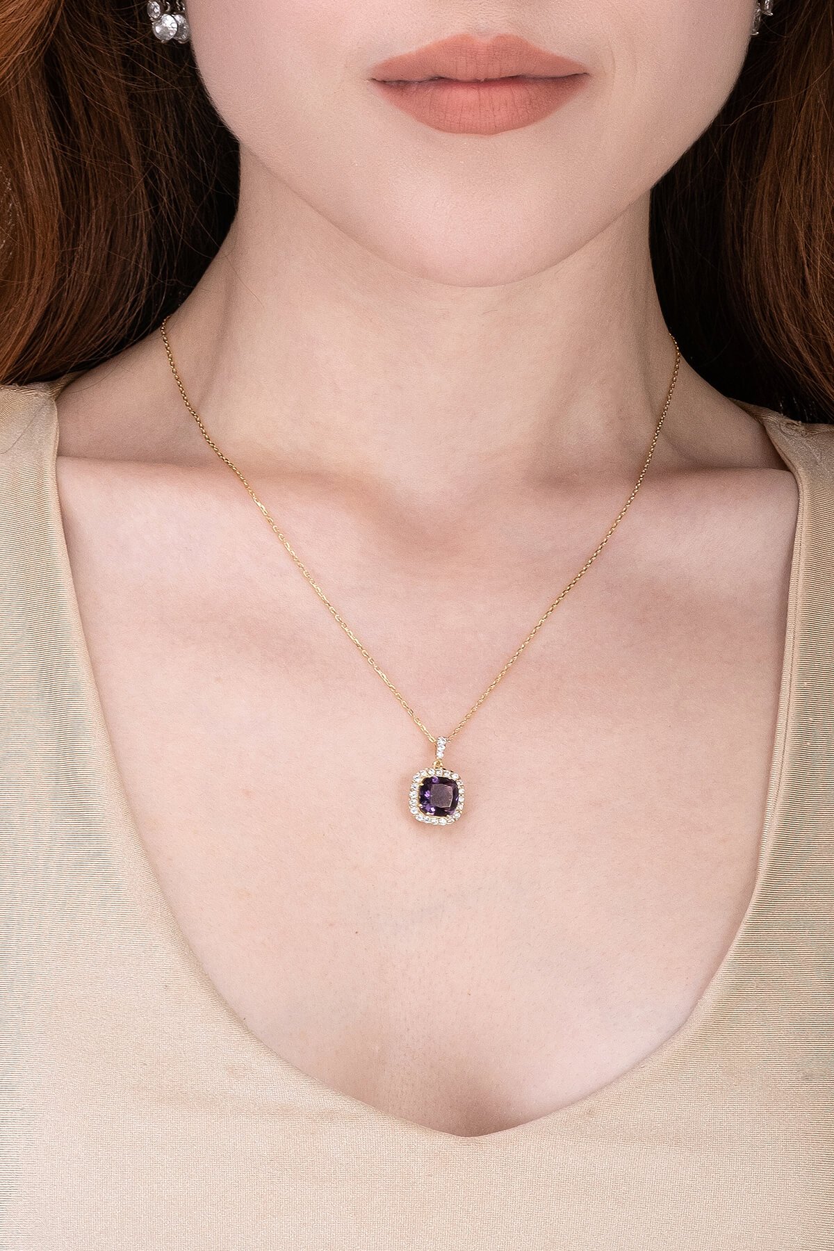 Jewelmim Ametist Moru Prenses Kesim Sarı Altın Kaplama Gümüş Kolye Görünüm Detay Çekimi, doğum günü gümüş kolye hediyesi, özel tasarım gümüş kolyeler