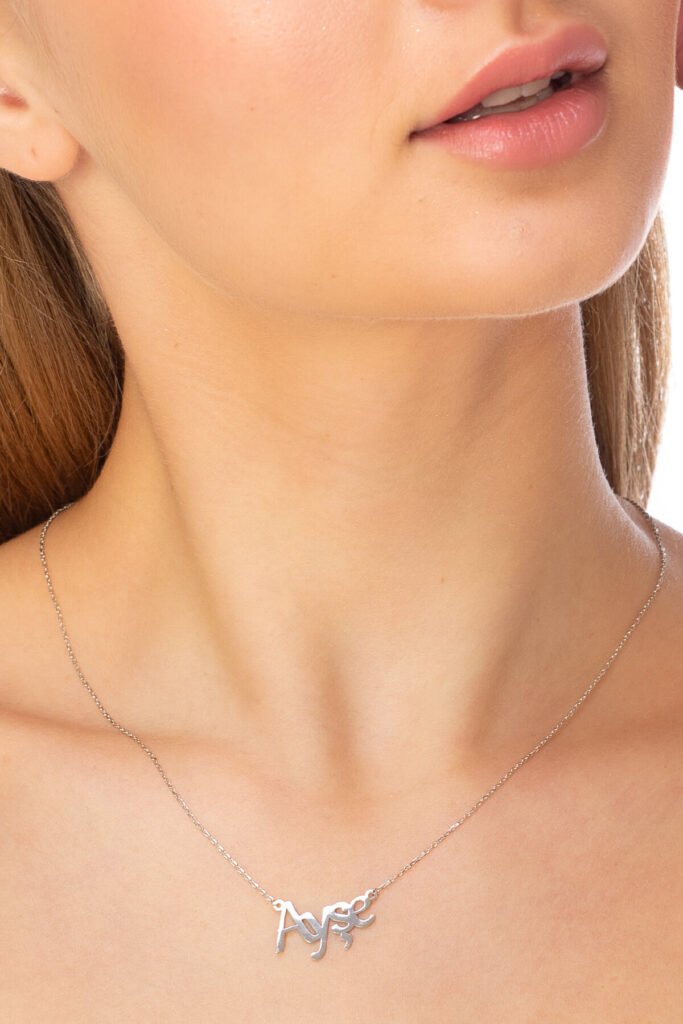 Jewelmim Kişiye Özel Ayşe İsimli Beyaz Altın Kaplama Gümüş Kolye, şık gümüş kolye modelleri, sevgiliye gümüş kolye hediyesi