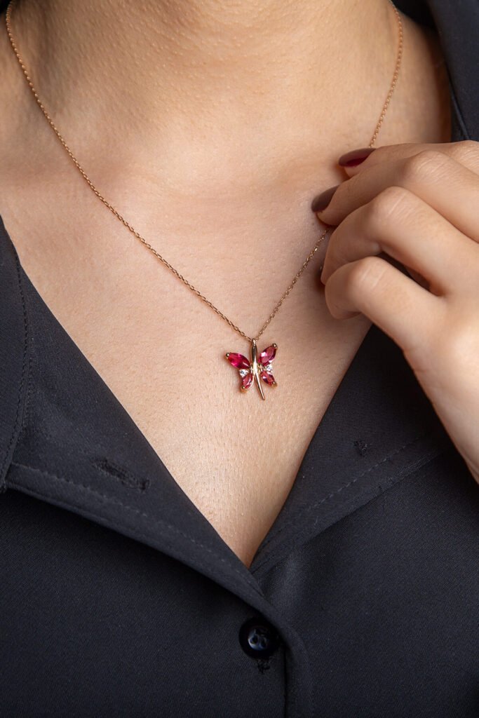 Kırmızı Taşlı Kelebek 925 Ayar Gümüş Kolye | 18 Ayar Vermeil Premium Rose Altın Kaplama