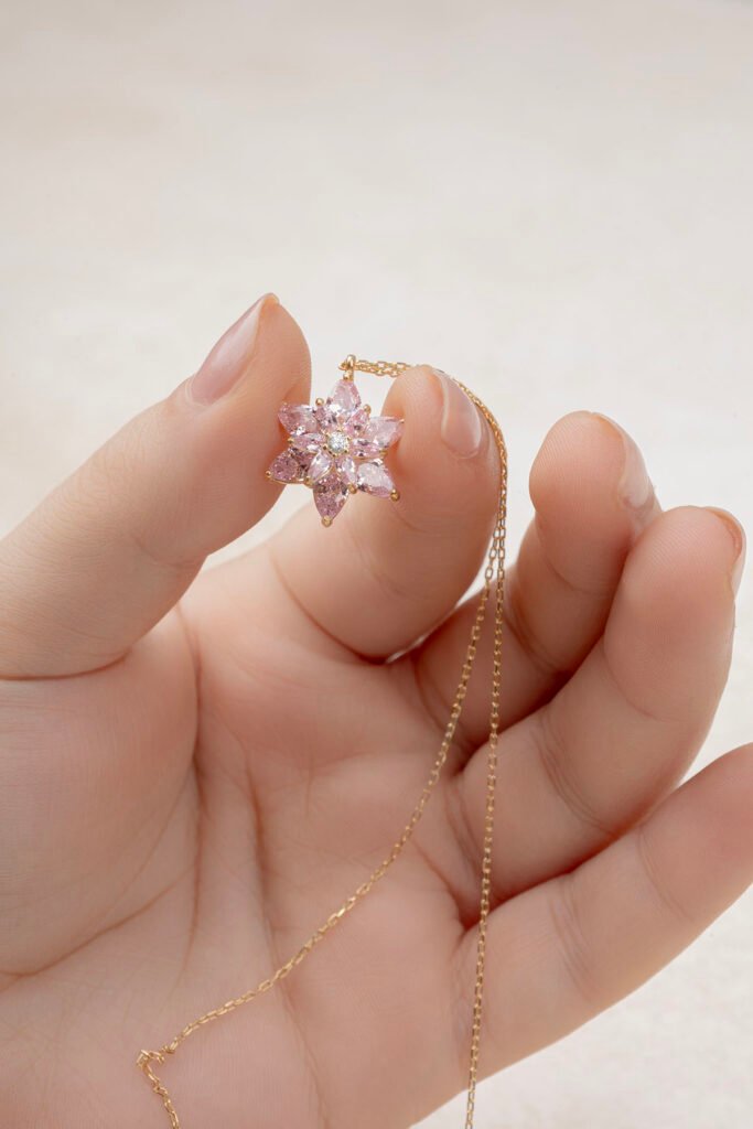 Lila Taşlı Lotus Çiçeği 925 Ayar Gümüş Kolye | 18 Ayar Vermeil Premium Sarı Altın Kaplama