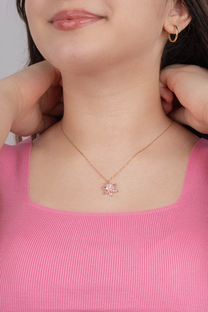 Lila Taşlı Lotus Çiçeği 925 Ayar Gümüş Kolye | 18 Ayar Vermeil Premium Sarı Altın Kaplama