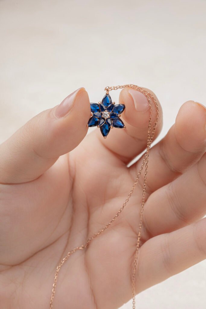 Mavi Taşlı Lotus Çiçeği 925 Ayar Gümüş Kolye | 18 Ayar Vermeil Premium Rose Altın Kaplama
