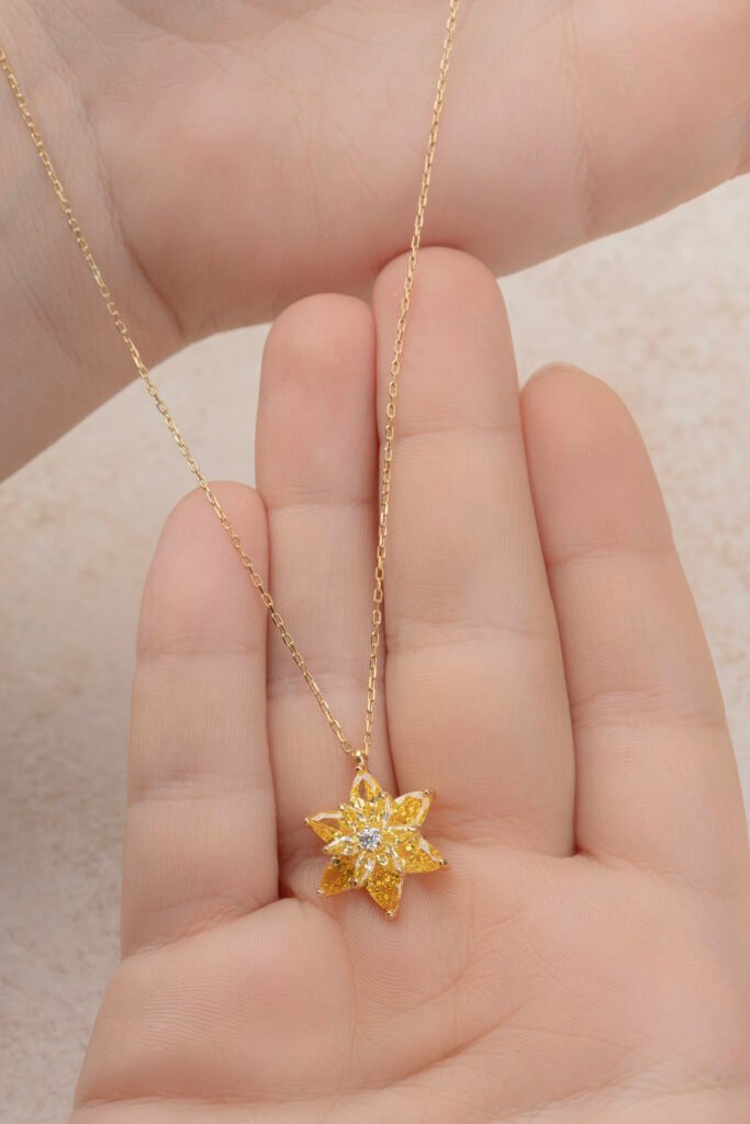 Sarı Taşlı Lotus Çiçeği 925 Ayar Gümüş Kolye | 18 Ayar Vermeil Premium Sarı Altın Kaplama