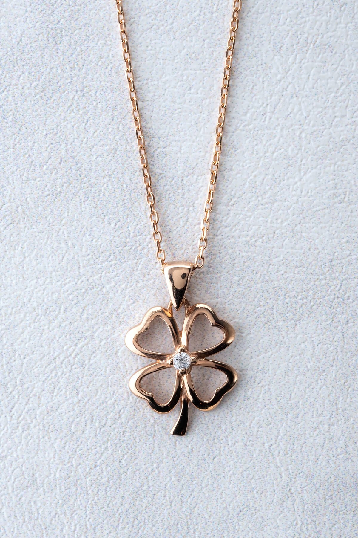 Jewelmim Tek Taşlı 4 Yapraklı Yonca Rose Altın Kaplama Gümüş Kolye, şık gümüş kolye modelleri, sevgiliye gümüş kolye hediyesi