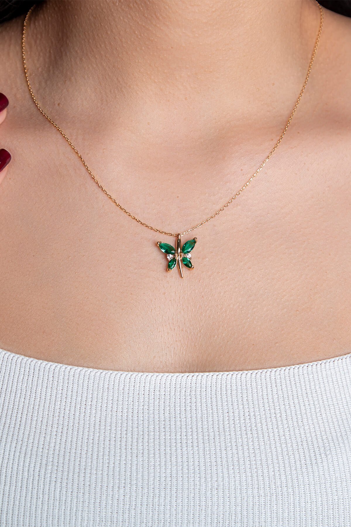 Jewelmim Yeşil Taşlı Kelebek Rose Altın Kaplama Gümüş Kolye Görünüm Detay Çekimi, doğum günü gümüş kolye hediyesi, özel tasarım gümüş kolyeler