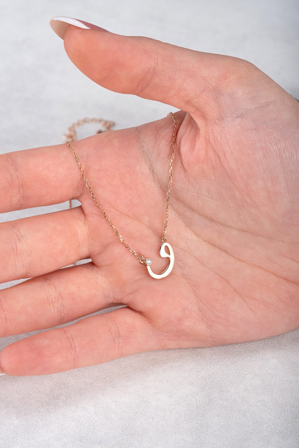 Jewelmim Zirkon Taşlı Vav Harfi Rose Altın Kaplama Gümüş Kolye Detay Çekimi, eşe gümüş kolye hediyesi, en güzel kolye modelleri
